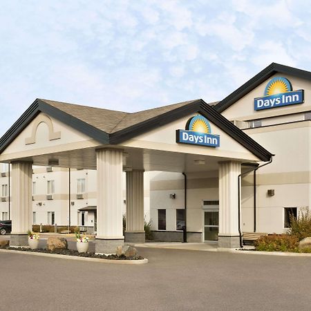 Days Inn By Wyndham Thunder Bay North Kültér fotó